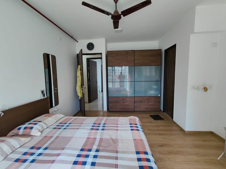 Bedroom, sheth-avalon 4 Bedroom 1700 Sq.Ft. Apartment In Laxmi Nagar Thane 9754162