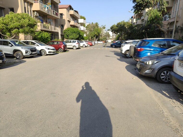  Parking, ss-the-lilac 3.5 Bedroom 290 Sq.Yd. Builder Floor In Sector 49 Gurgaon 9754215