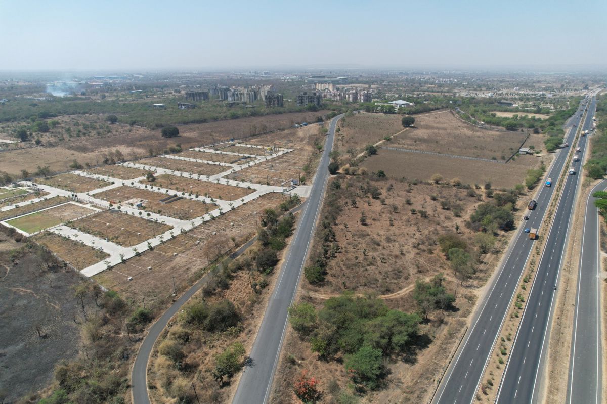 Plot For Sale in Ram Ganga Vihar 1