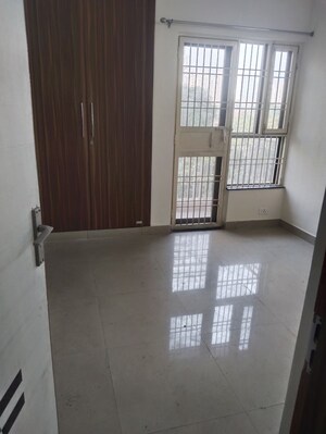 Room in 2 BHK Apartment at Gardenia Grace, Sector 61 – for Rent