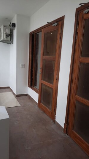 Room in 3 BHK Builder Floor at Parklands, Sector 85 – for Rent