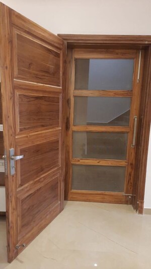 Furnished Amenities in 3 BHK Builder Floor at Parklands, Sector 85 – for Rent