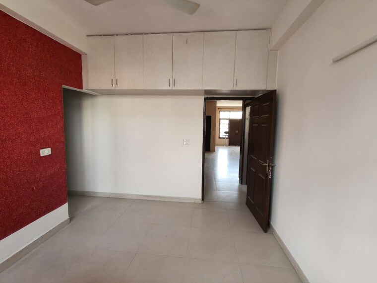 Room, ss-the-lilac 3.5 Bedroom 290 Sq.Yd. Builder Floor In Sector 49 Gurgaon 9754351
