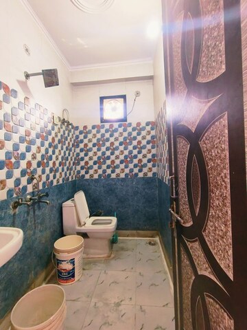 Bathroom in 2 BHK Builder Floor at Dwarka Mor – for Rent