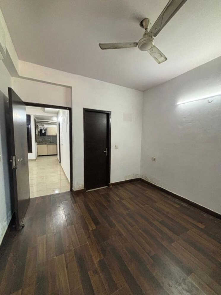 Room, palm-residency-chhatarpur 2 Bedroom 900 Sq.Ft. Apartment In Chattarpur Delhi 9754467