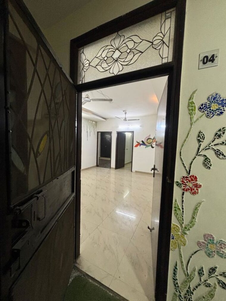 Room, palm-residency-chhatarpur 2 Bedroom 900 Sq.Ft. Apartment In Chattarpur Delhi 9754467
