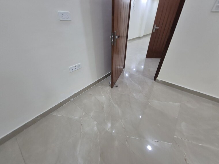 Room, palm-residency-chhatarpur 3 Bedroom 1250 Sq.Ft. Apartment In Chattarpur Delhi 9754585