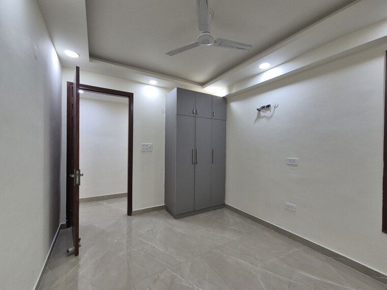 Room, palm-residency-chhatarpur 3 Bedroom 1250 Sq.Ft. Apartment In Chattarpur Delhi 9754585