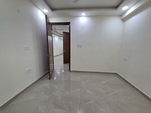 Room in 3 BHK Apartment at Palm Residency Chhatarpur, Chattarpur – for Rent