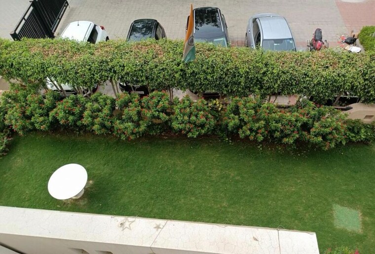Garden, bptp-park-81 4 Bedroom 4500 Sq.Ft. Builder Floor In Sector 81 Faridabad 9754626