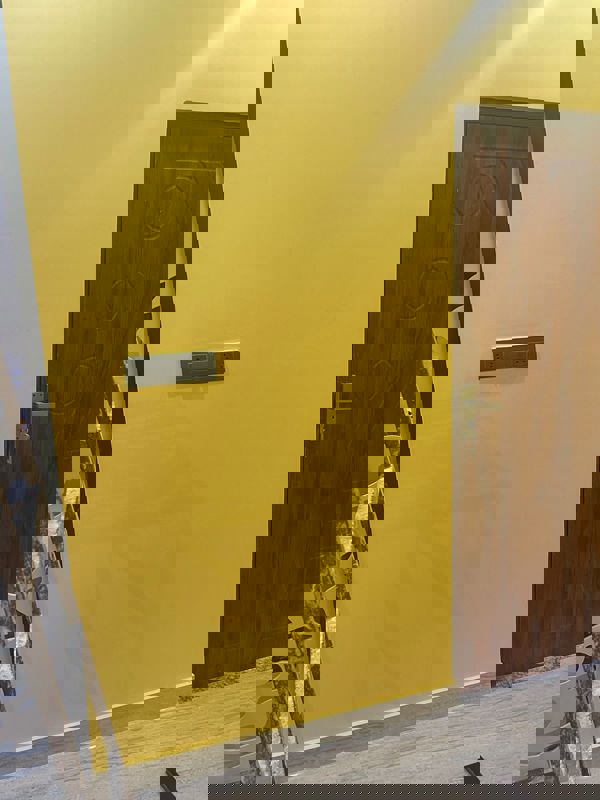 Furnished Amenities in 2 BHK Builder Floor at Indira Nagar – for Sale