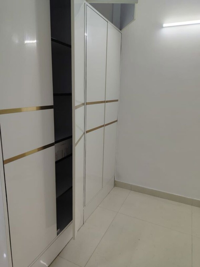 Room, khirki extension 2 Bedroom 70 Sq.Yd. Builder Floor In Khirki Extension Delhi 9754693