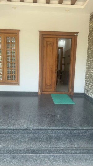 4 BHK Independent House – Entrance View at Kuttanellur - for Sale