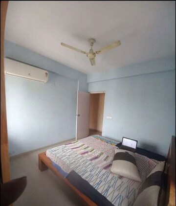 Bedroom in 3 BHK Apartment at Uniworld City – for Rent