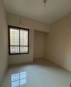 Room in 1 BHK Apartment at Rustomjee Avenue L1, Virar West – for Rent