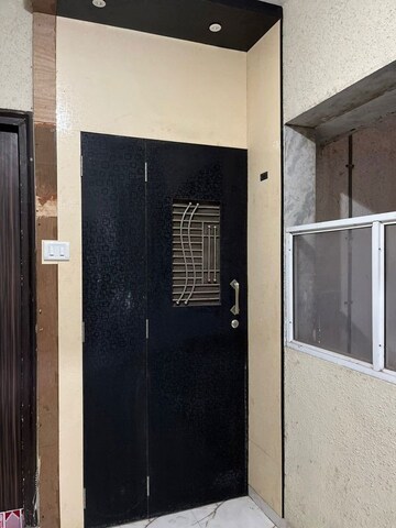 Building Lobby in 6 BHK Builder Floor at Sushant Lok I – for Rent