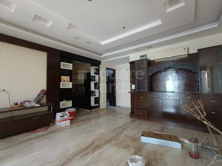  Parking, dlf phase i 6 Bedroom 4500 Sq.Ft. Builder Floor In Dlf Phase I Gurgaon 9754792