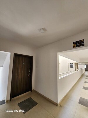 Room in 2 BHK Apartment at ARV Royale, Hadapsar – for Sale