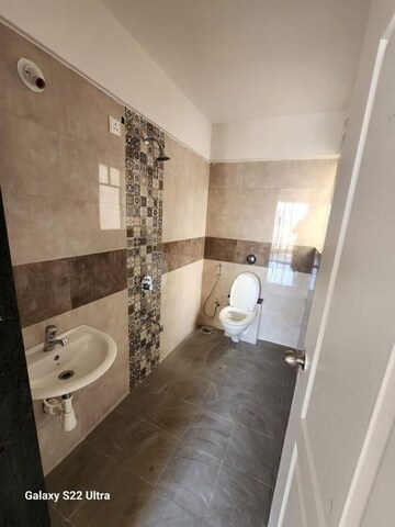 Bathroom in 2 BHK Apartment at ARV Royale, Hadapsar – for Sale