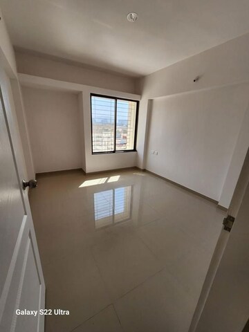Room in 2 BHK Apartment at ARV Royale, Hadapsar – for Sale