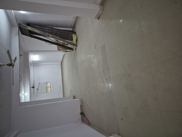 undefined, mayur vihar Commercial Office Space 650 Sq.Ft. In Mayur Vihar Delhi 9754969