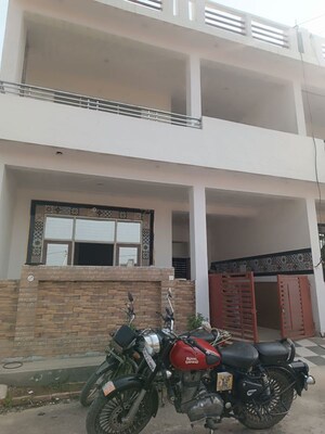 3 BHK Independent House For Sale in Modipuram