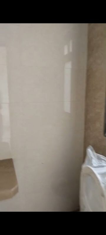 Room in 2 BHK Apartment at Sheela Smruti Apartment, Vile Parle East – for Rent