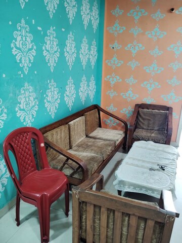 Living Room in 5 BHK Builder Floor at DLF City Phase III, Sector 24 – for Rent