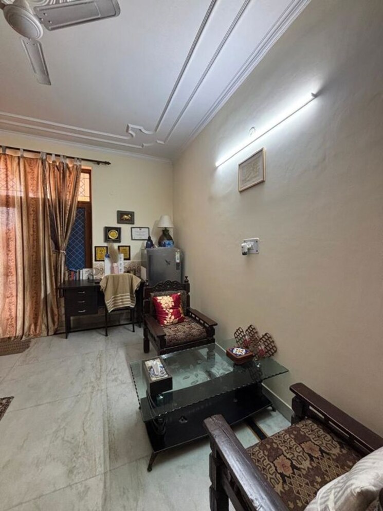 Living Room, sector 23 2 Bedroom 1950 Sq.Ft. Independent House In Sector 23 Noida 9755111