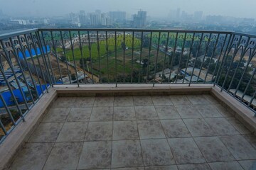Balcony in 3 BHK Apartment at DLF Regal Gardens, Sector 90 – for Sale