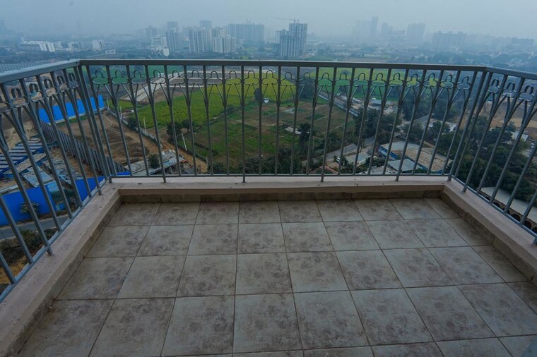 Balcony, dlf-regal-gardens 3 Bedroom 1778 Sq.Ft. Apartment In Sector 90 Gurgaon 9755131