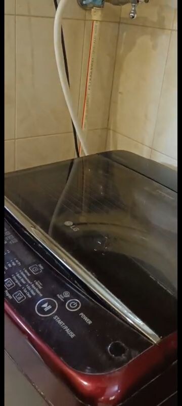 Furnished Amenities in 2 BHK Apartment at Rugvedi Apartment, Vile Parle East – for Rent