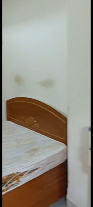 Furnished Amenities in 2 BHK Apartment at Rugvedi Apartment, Vile Parle East – for Rent