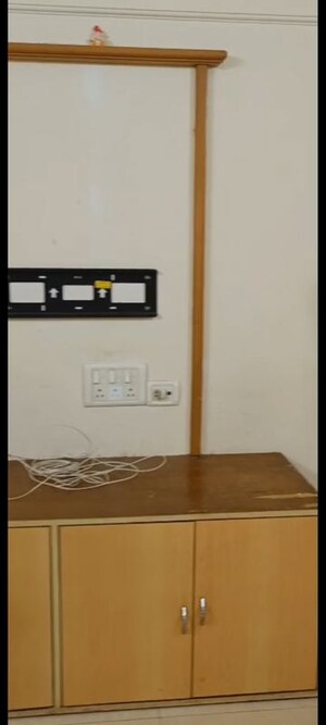 2 BHK Apartment For Rent in Rugvedi Apartment, Vile Parle East