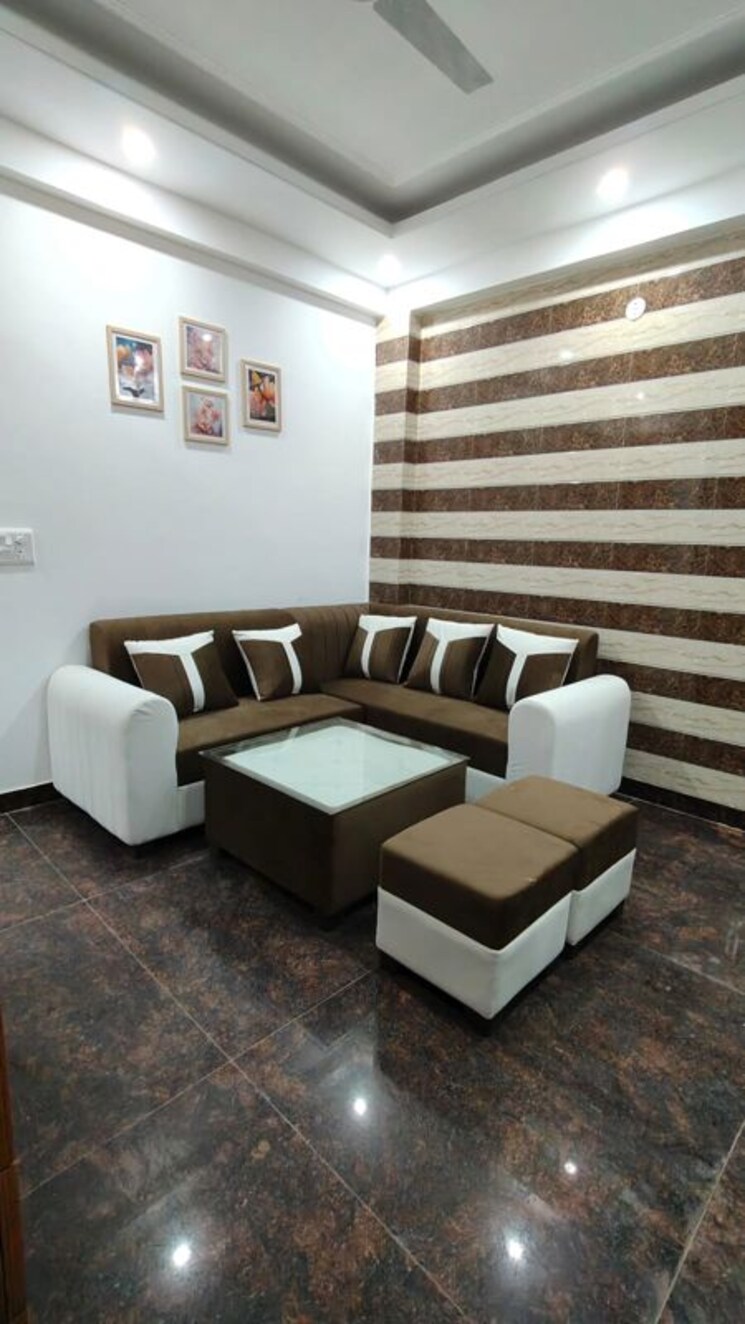 Living Room, sector 56 1 Bedroom 180 Sq.Yd. Builder Floor In Sector 56 Gurgaon 9755443