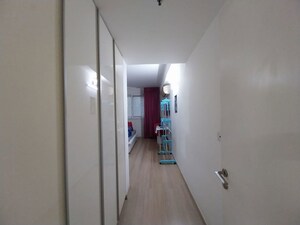 Building Lobby in 3 BHK Apartment at DLF Park Place, Sector 54 – for Rent
