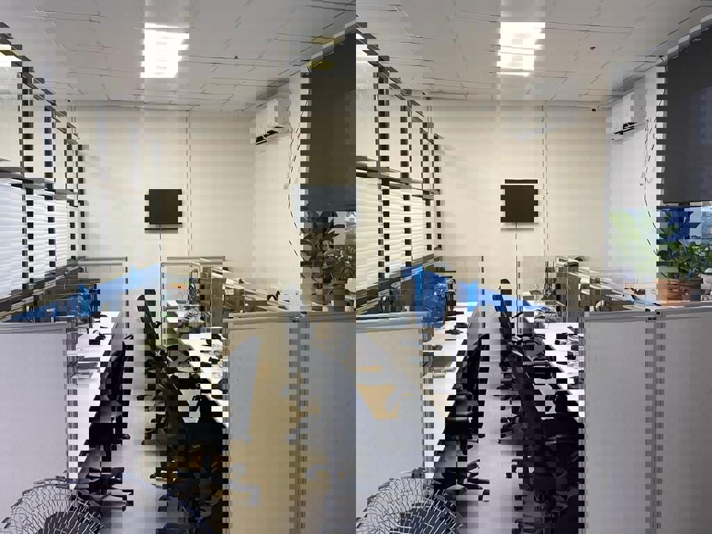 Office Space For Sale in Sector V