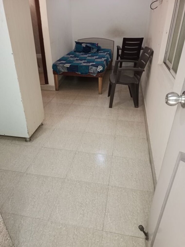  Parking, begumpet 1 RK 310 Sq.Ft. Builder Floor In Begumpet Hyderabad 9755628