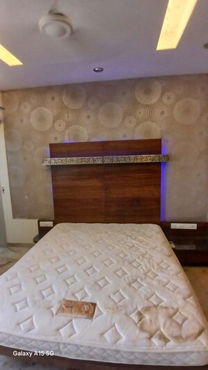 Bedroom in 3 BHK Apartment at Dhawalgiri Apartments, Goregaon East – for Rent