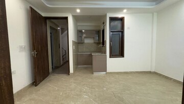 2 BHK Builder Floor For Rent in Chattarpur