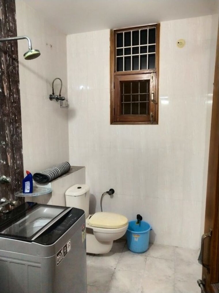 Bathroom, sector 23 2 Bedroom 1210 Sq.Ft. Independent House In Sector 23 Noida 9755668