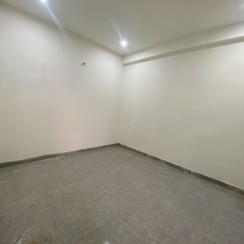 1 BHK + Servant Room Builder Floor For Rent in Chattarpur