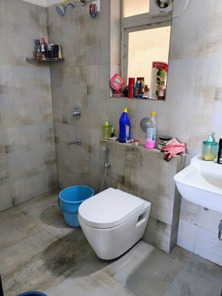 Bathroom, puraniks-abitante-fiore 3 Bedroom 908 Sq.Ft. Apartment In Bavdhan Pune 9755749