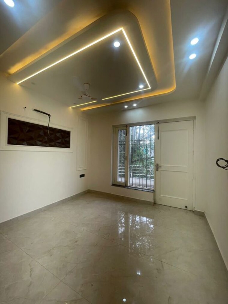 Room, ashoka-enclave-3 4 Bedroom 1861 Sq.Ft. Builder Floor In Sector 35 Faridabad 9755784