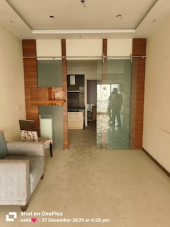 3 BHK + Servant Room Apartment For Rent in Ashok Towers