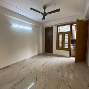 Room in 3 BHK Builder Floor at Chattarpur – for Rent
