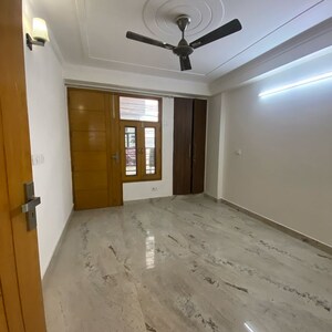 Room in 3 BHK Builder Floor at Chattarpur – for Rent