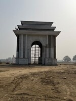 897 Sq.Ft. Plot in Mohanlalganj