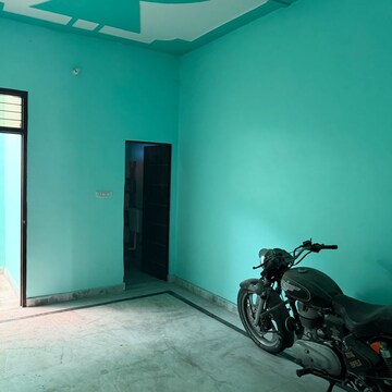 Parking in 3 BHK Villa at Modipuram – for Sale
