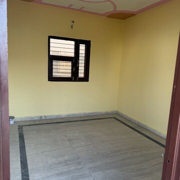 Room in 3 BHK Villa at Modipuram – for Sale